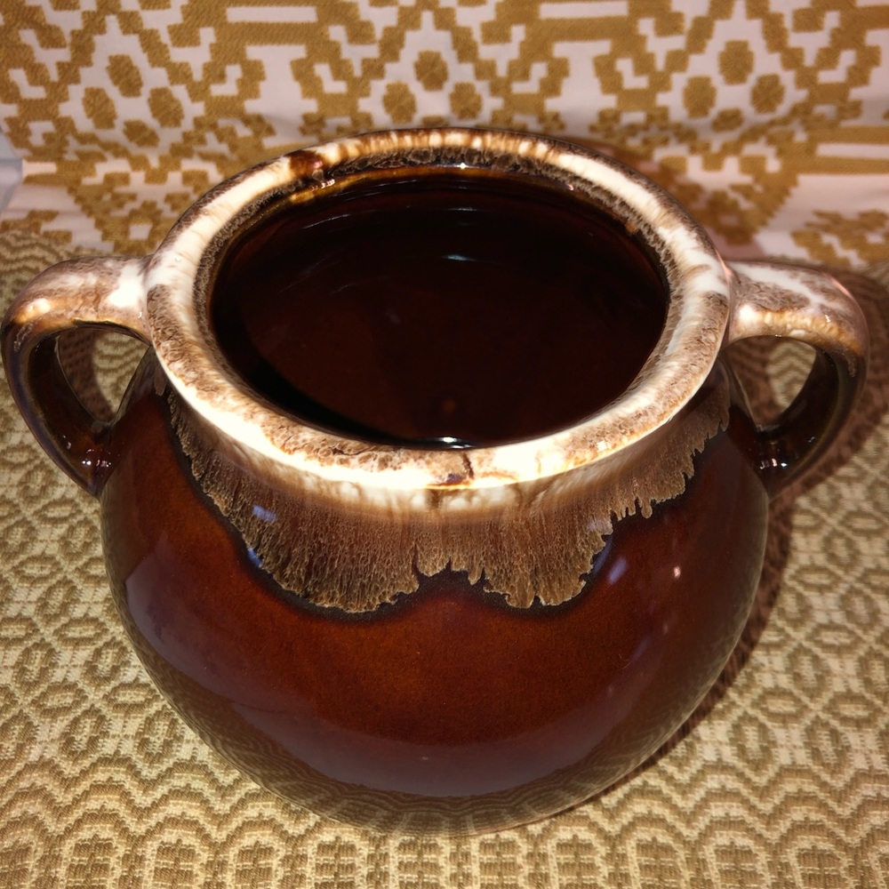 USA pottery brown drip pot